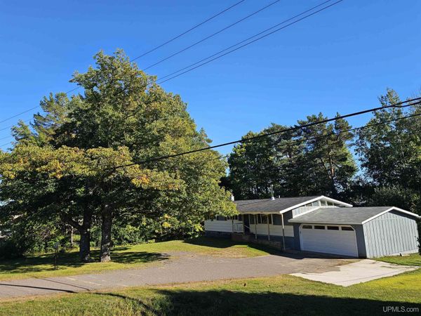 47376 M26 Highway, Portage Twp, MI 49905
