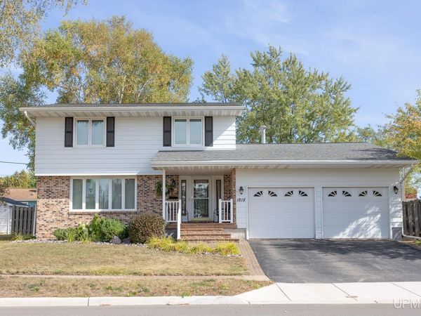 1818 Prairie Avenue, Ishpeming, MI 49849