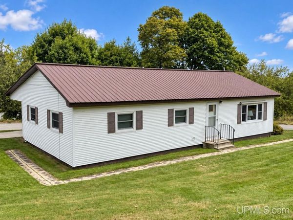 220 N 5th Street, Crystal Falls, MI 49920