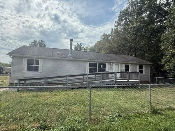 6176 Sunset Drive, Unincorporated, MO 63016