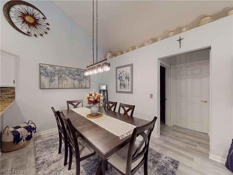 634 Crossings Circle, Tallmadge, OH 44278 Photo 10