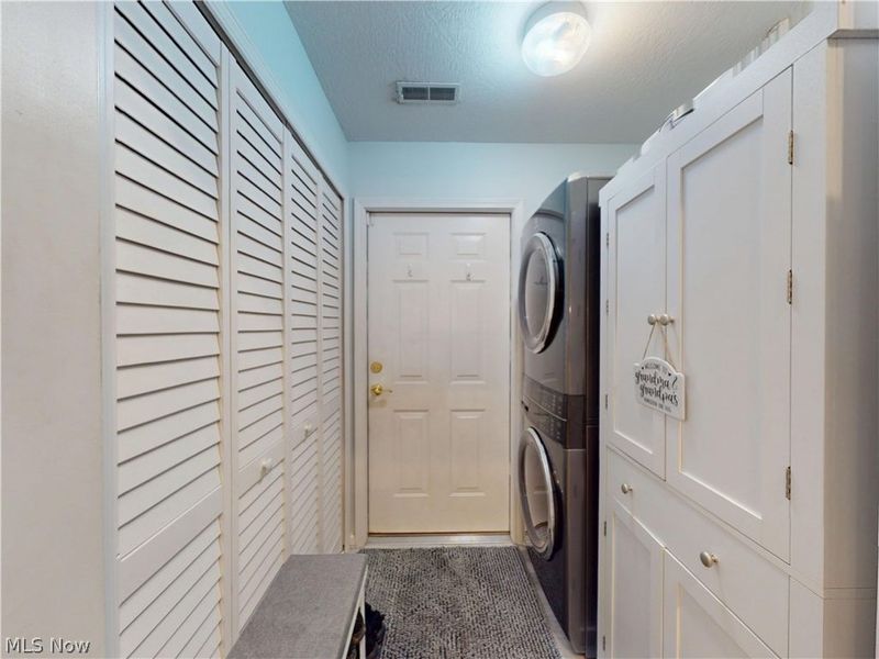 634 Crossings Circle, Tallmadge, OH 44278 Photo 18