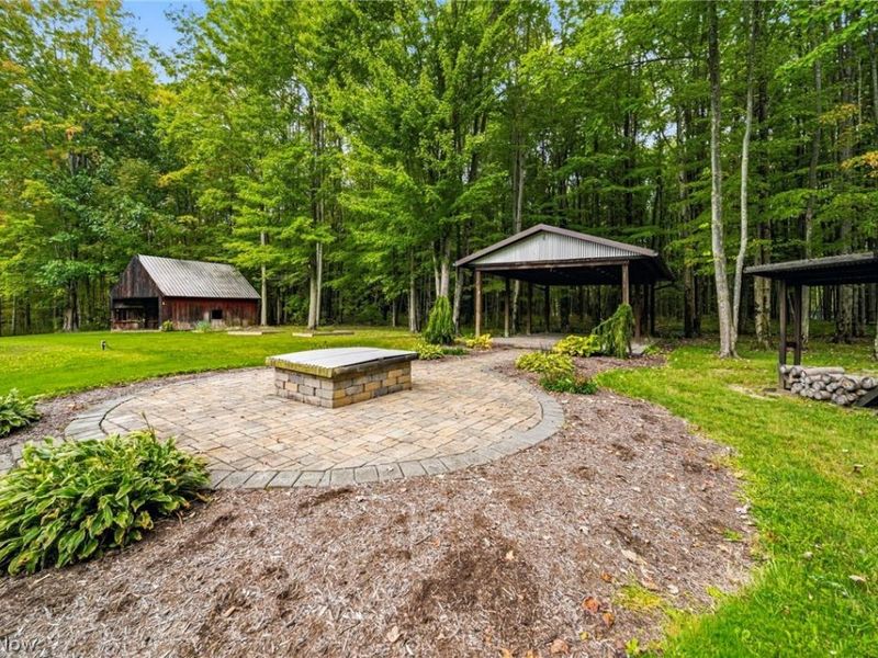 2009 Clay Road, Dorset, OH 44032 Photo 5