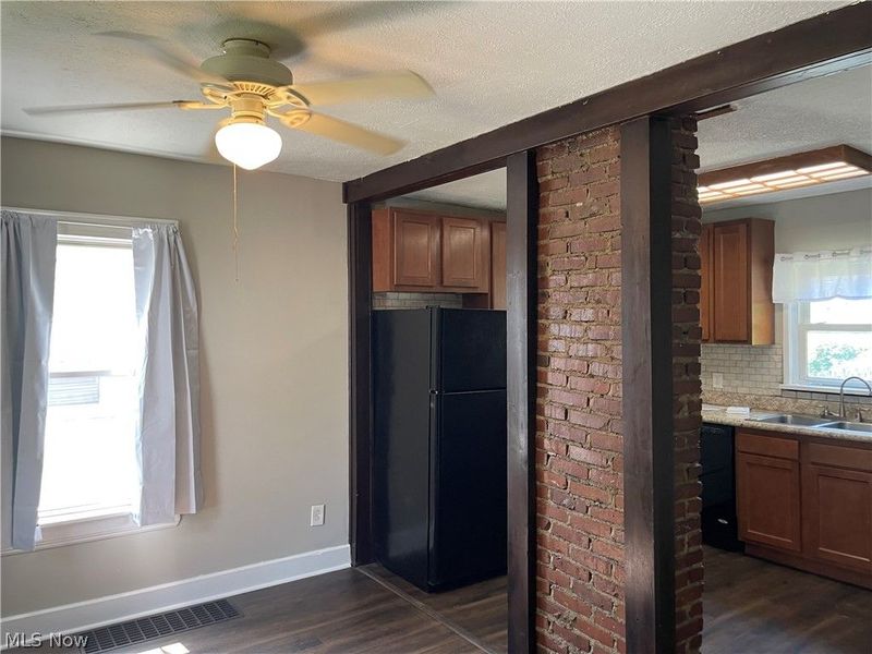 1254 Wilbur Avenue, Akron, OH 44301 Photo 6