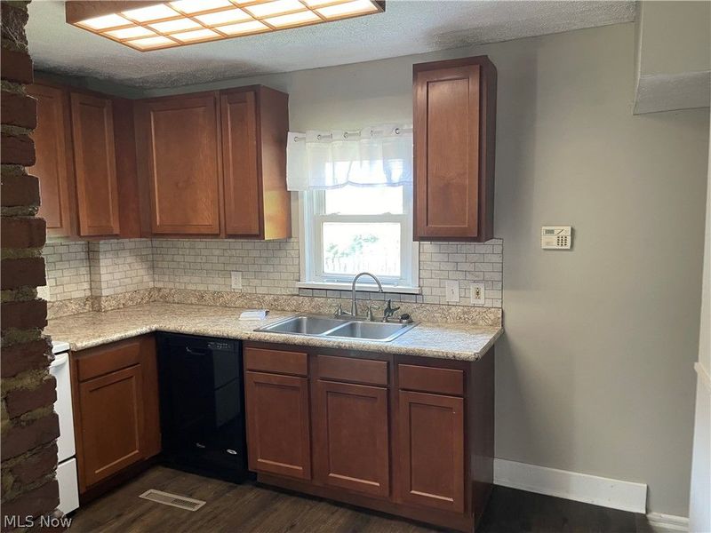 1254 Wilbur Avenue, Akron, OH 44301 Photo 7