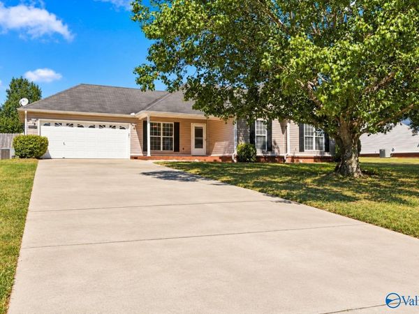119 Turtle Ridge Drive, New Market, AL 35761