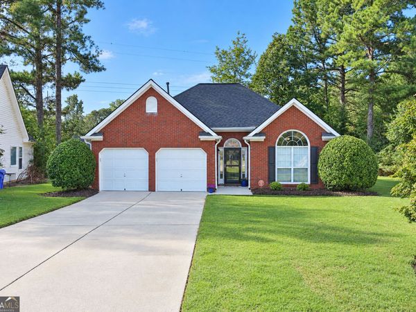 145 Cloverwood Drive, Fayetteville, GA 30215