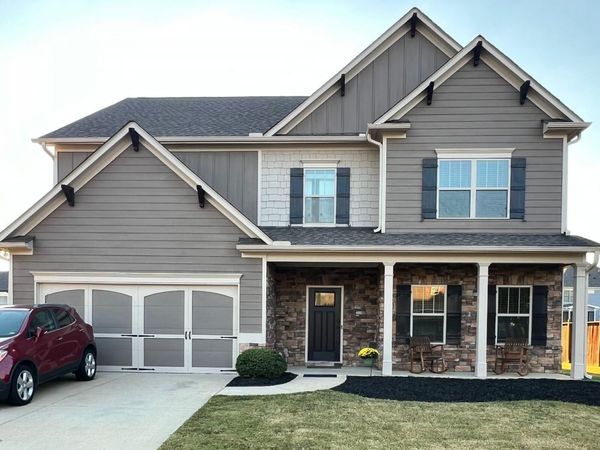 38 Stately Oaks Drive SE, Cartersville, GA 30120