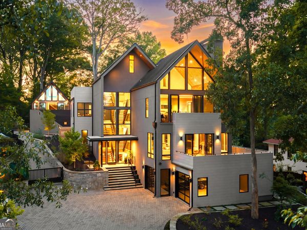 1033 Reeder Circle NE, Atlanta, GA 30306