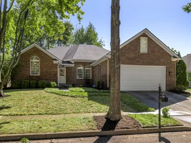 3016 Old Field Way, Lexington, KY 40513