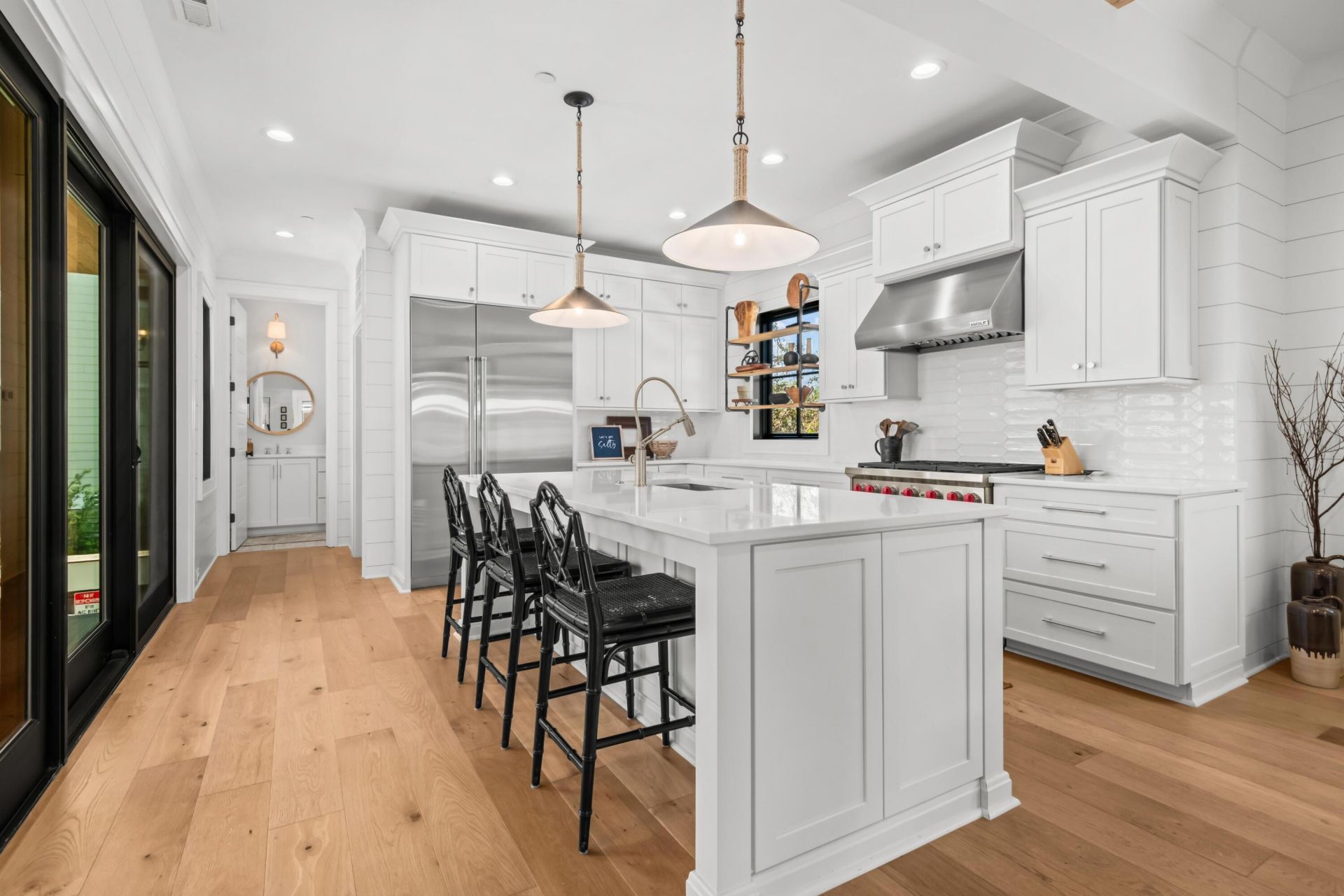 17 5th Avenue Photo 18