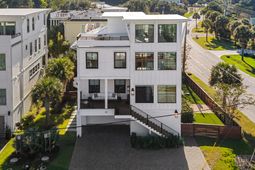 17 5th Avenue photo 4