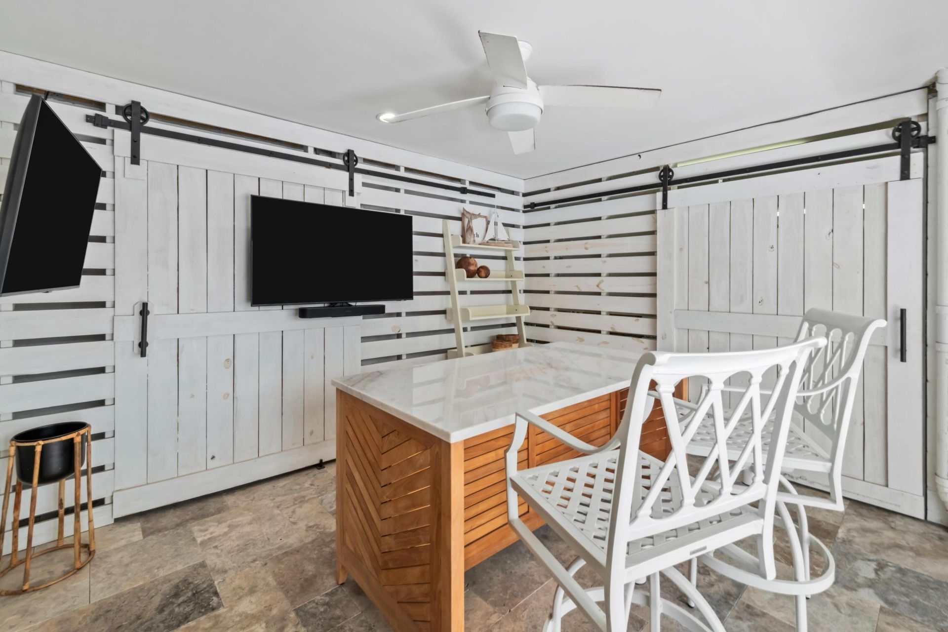 17 5th Avenue Photo 45