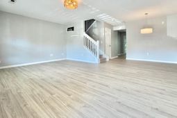 428 Doane Way photo 4