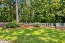 121 Oakbluff Road photo 4