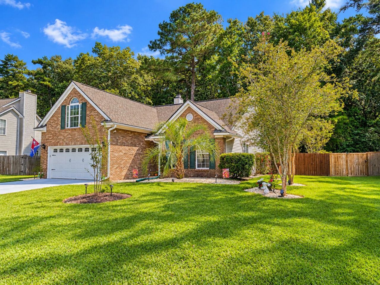 121 Oakbluff Road Photo 7