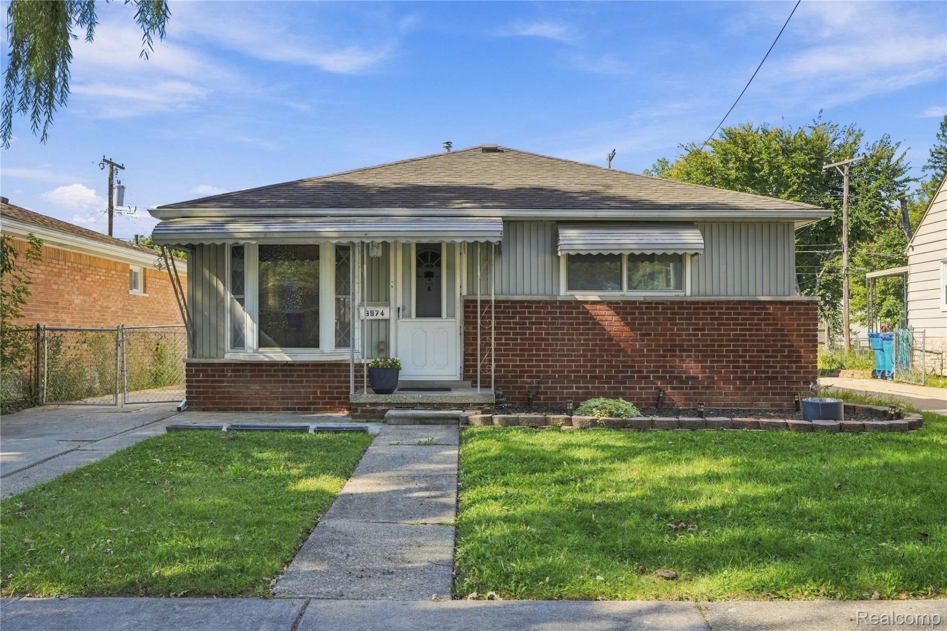 3974 Mayfair Street, Dearborn Heights, Mi 48125 Main Photo