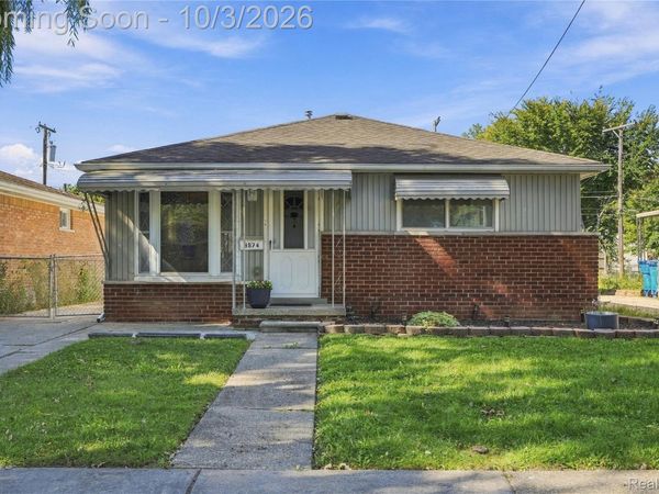 3974 Mayfair Street, Dearborn Heights, Mi 48125