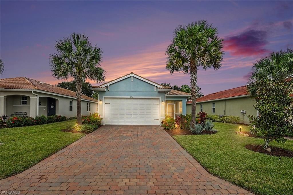 2107 Summersweet Dr, Alva, FL 33920 Main Photo