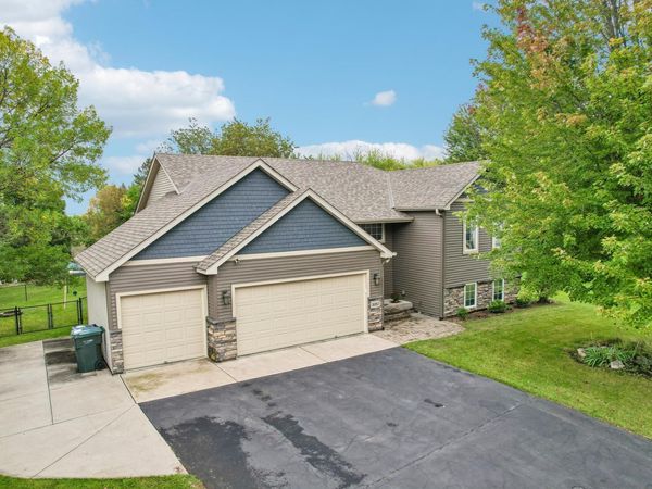 16982 Georgetown Way, Lakeville, MN 55068
