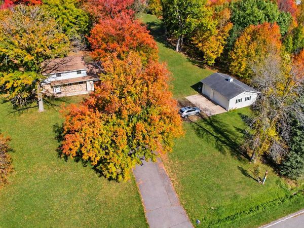 10814 Pioneer Drive SE, Milaca, MN 56353