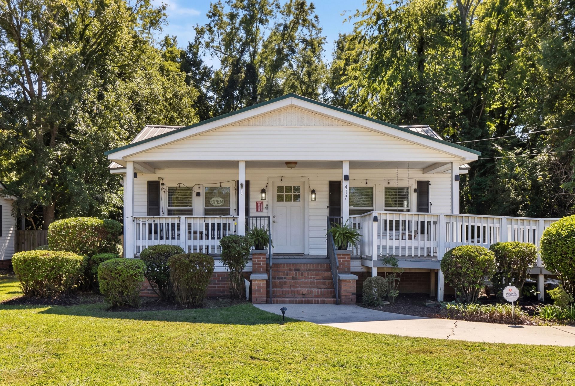 417 Altman Street  Photo 14