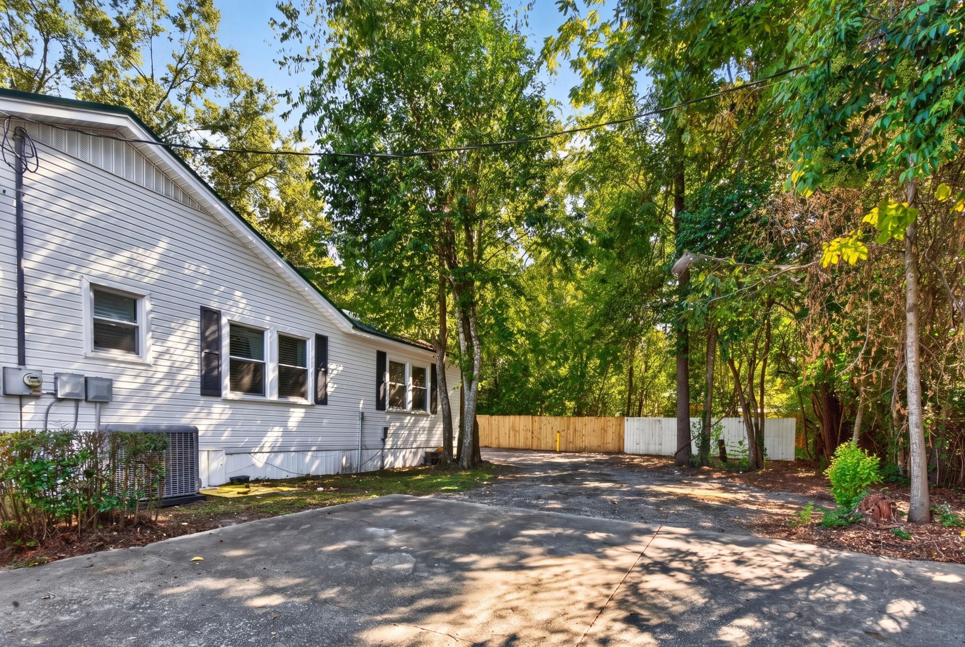 417 Altman Street  Photo 27