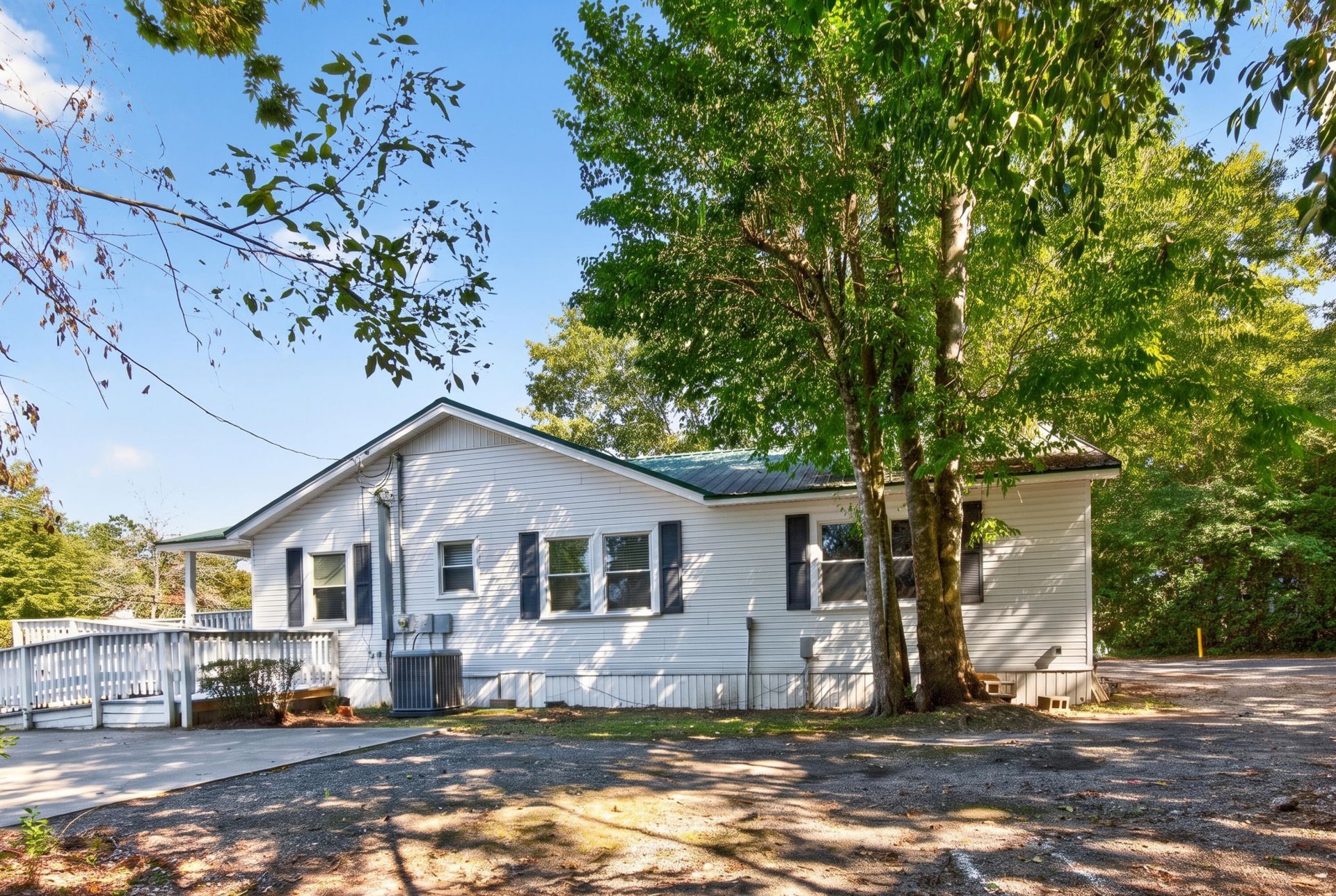 417 Altman Street  Photo 29