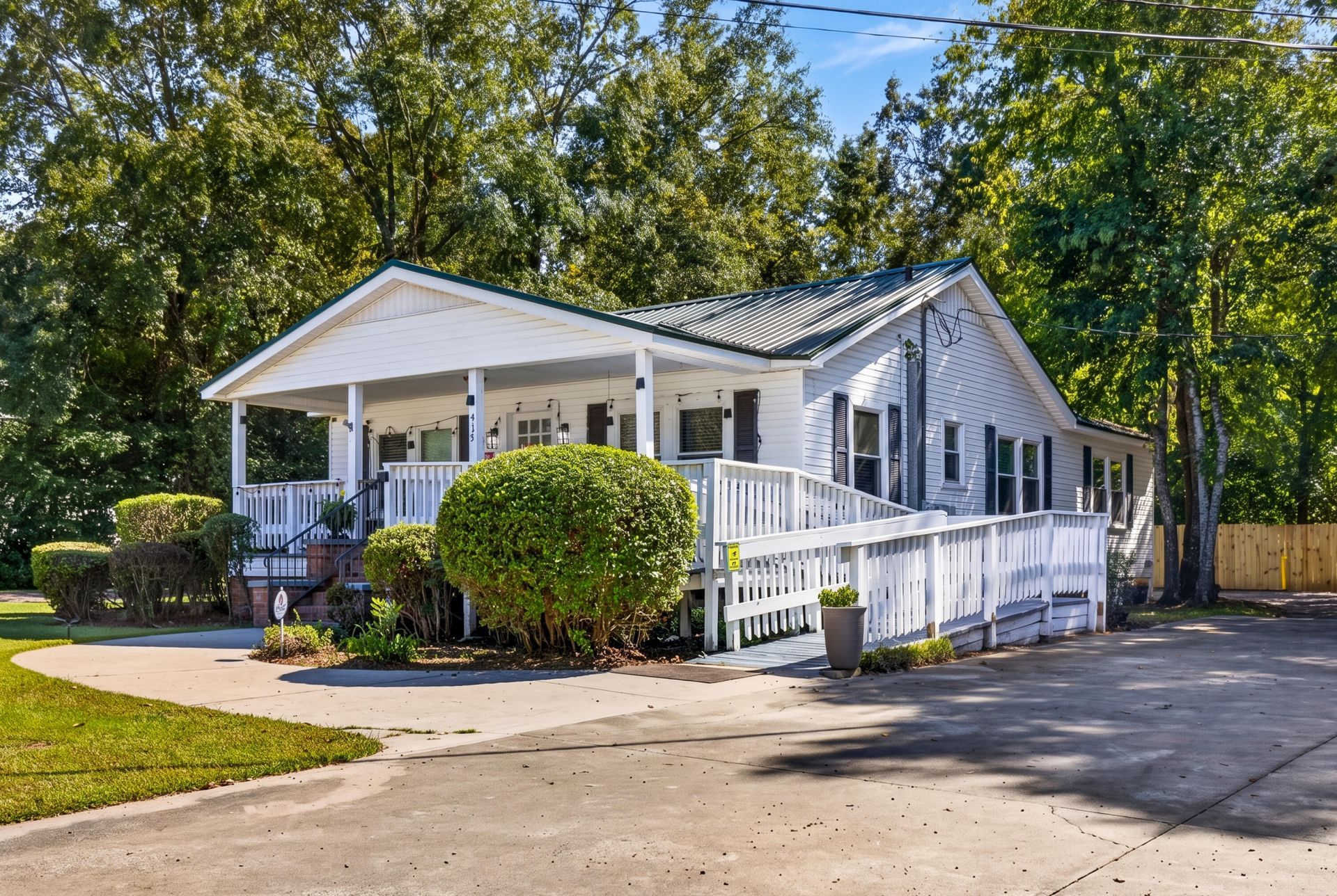 417 Altman Street  Photo 5