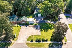 415 Altman Street  photo 4