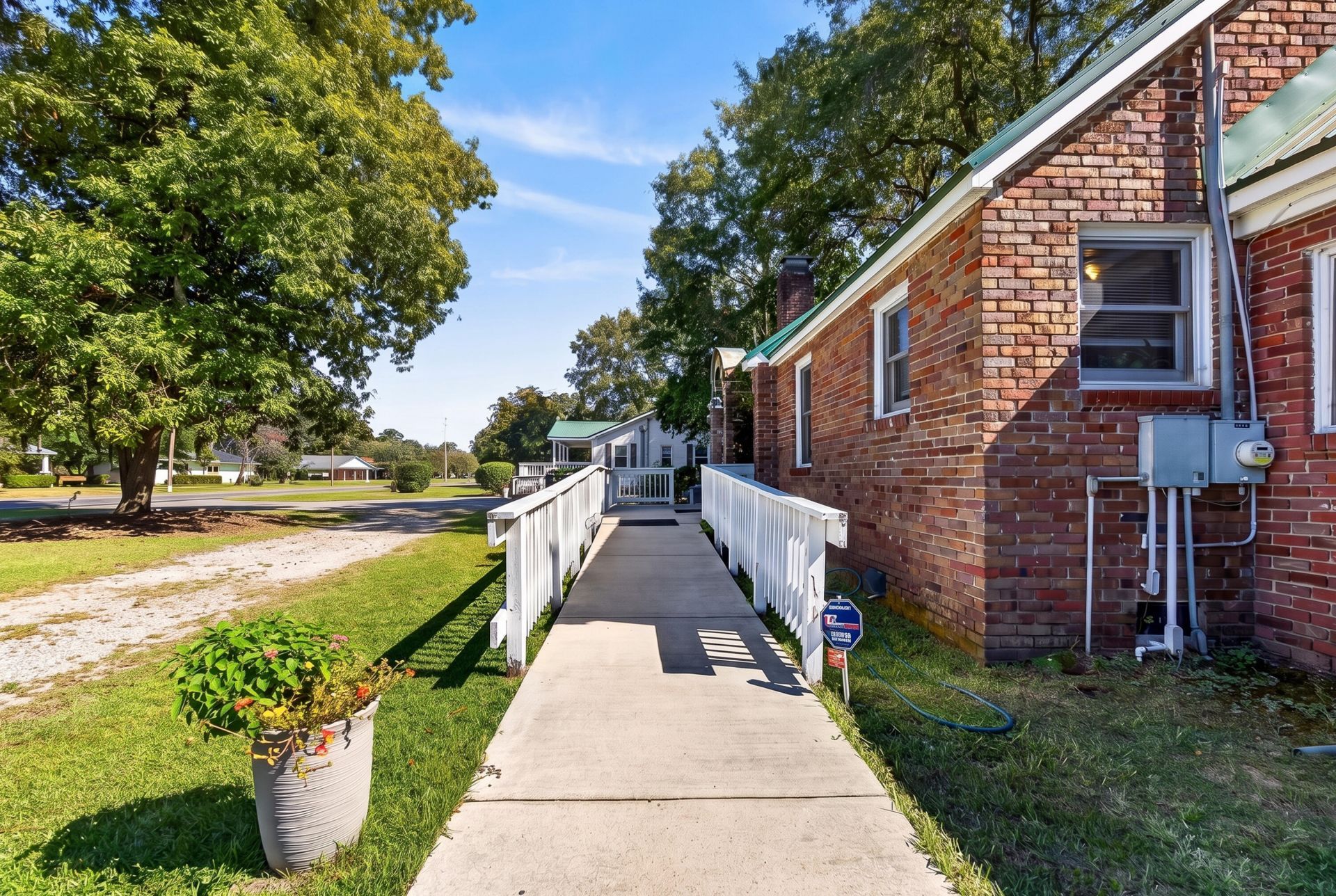 415 Altman Street  Photo 20