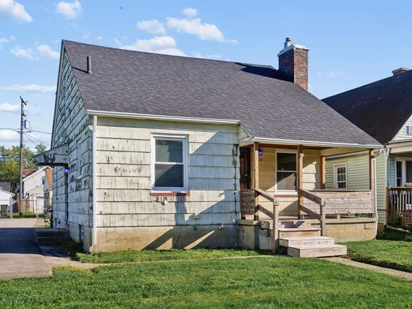 1474 Genessee Avenue , Columbus, OH 43211