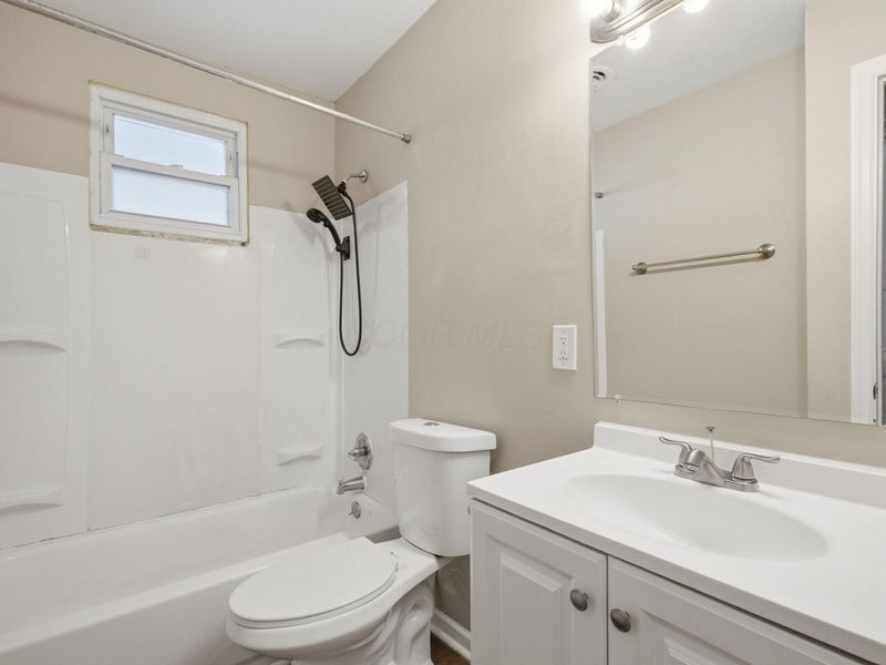 1634 Vilardo Lane , Columbus, OH 43227 Photo 14