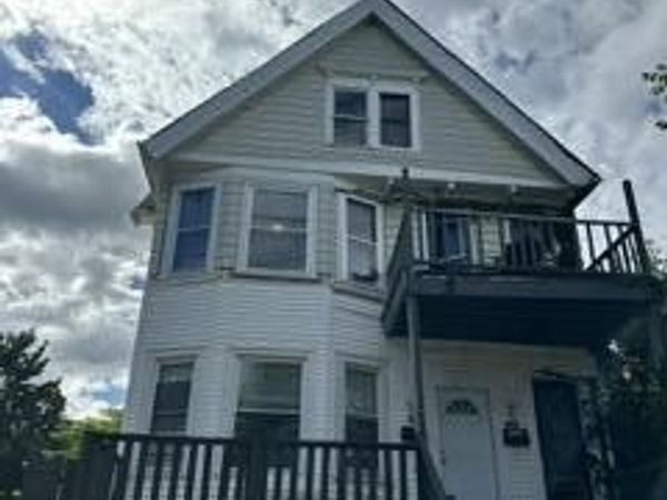 3005 N 40th STREET, Milwaukee, WI 53210