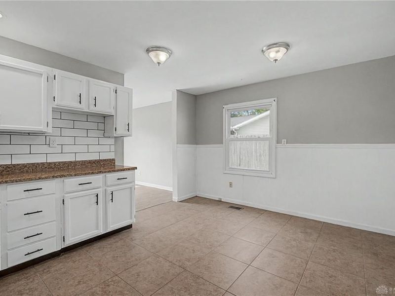 179 Southview Drive, Troy, OH 45373 Photo 11