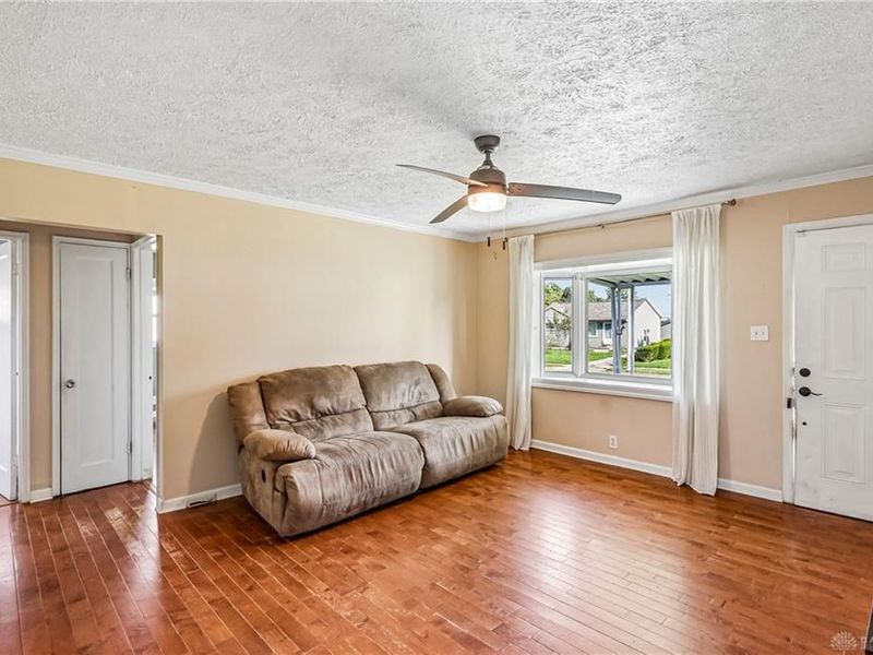 354 Travis Drive, Dayton, OH 45431 Photo 6