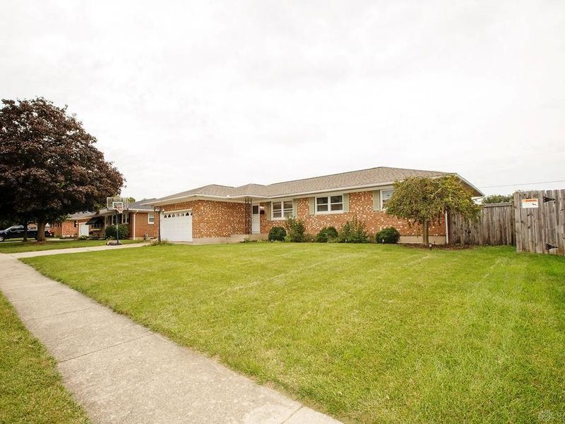 5414 Taywell Drive, Springfield, OH 45503 Photo 2