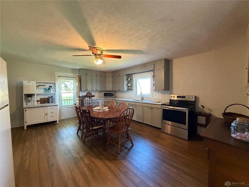 15791 Old Dayton Road, New Lebanon, OH 45345 Photo 4