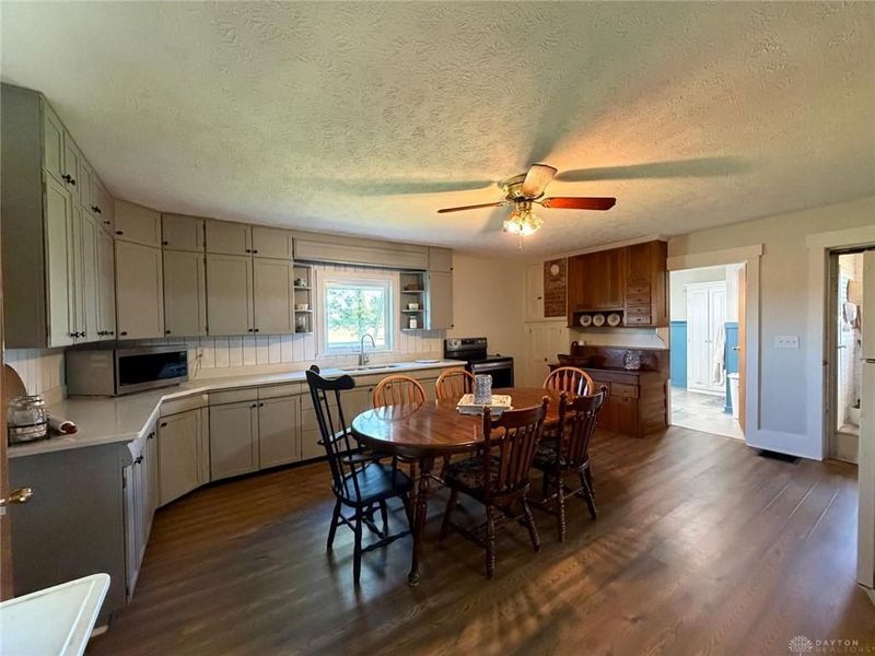 15791 Old Dayton Road, New Lebanon, OH 45345 Photo 5