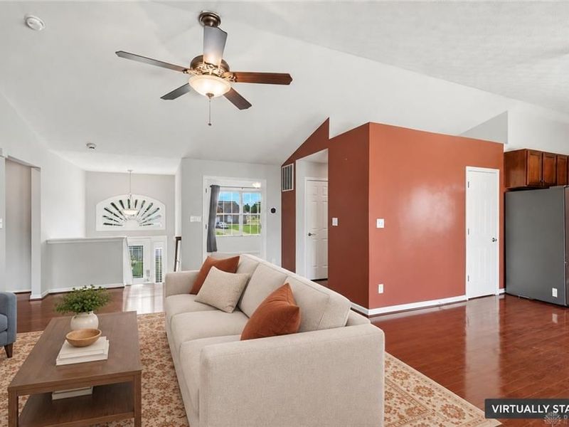 112 Ascot Glen Drive, Franklin Township, OH 45005 Photo 5