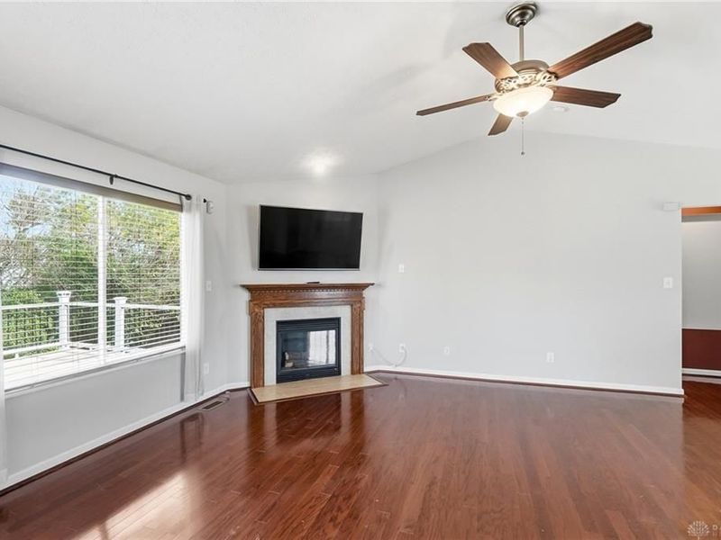 112 Ascot Glen Drive, Franklin Township, OH 45005 Photo 7
