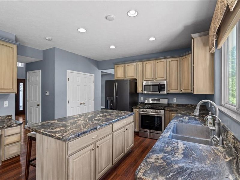 90 Triple Crown Circle, Springboro, OH 45066 Photo 12