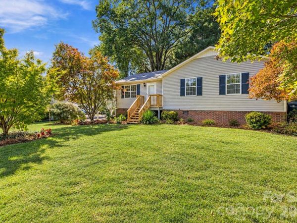 217 23rd Street NW, Hickory, NC 28601