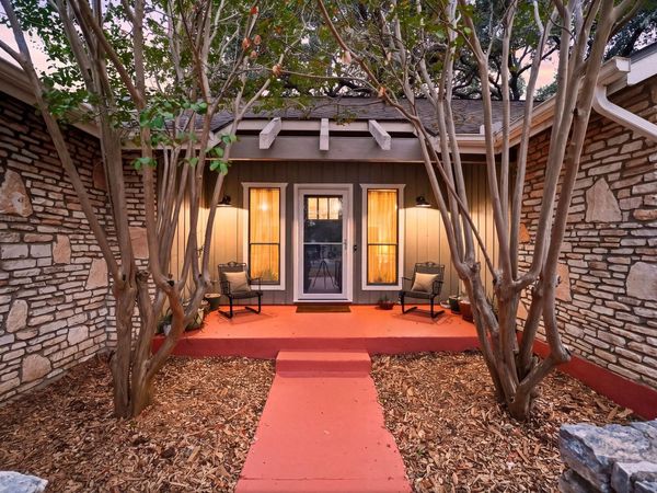 78 Woodcreek DR , Woodcreek, TX 78676