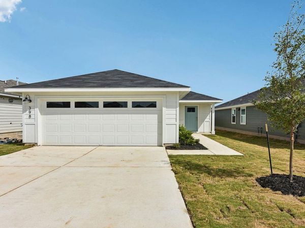 398 Ebbsfleet DR , Uhland, TX 78640
