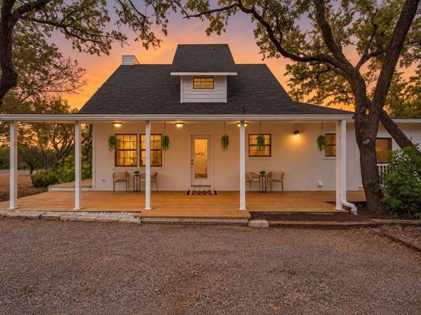 8902 Butler CIR, Austin, TX 78737