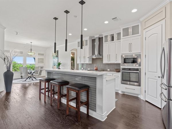 236 Standing Oak DR, Georgetown, TX 78633