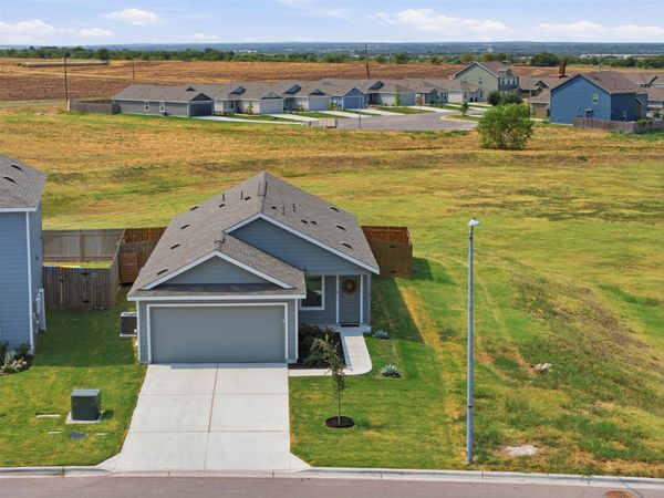 171 Cattle Queen RD , Jarrell, TX 76537