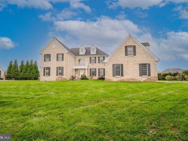 6 BYRNE COURT, MONROE TOWNSHIP, NJ 08831