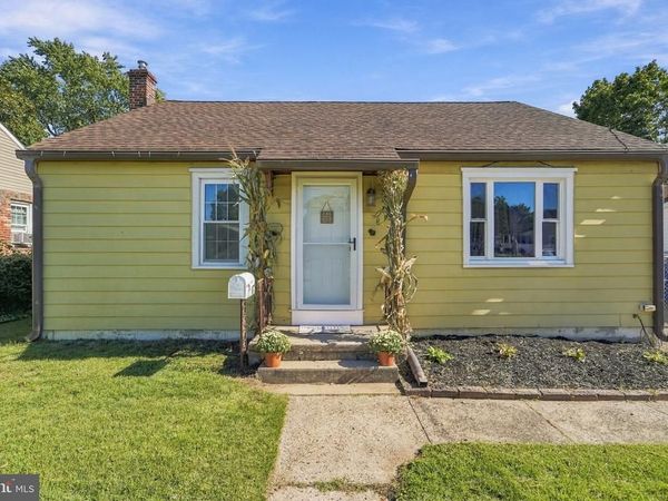8 PANCOAST BOULEVARD, DELRAN, NJ 08075